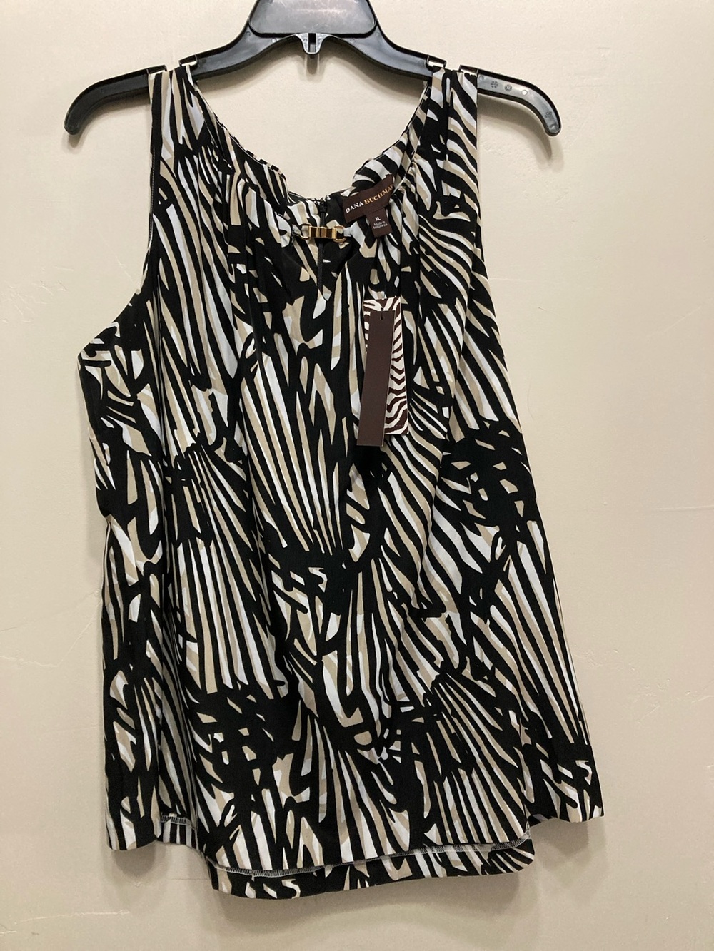 Dana Buchman Black & White Abstract Print Tank Top